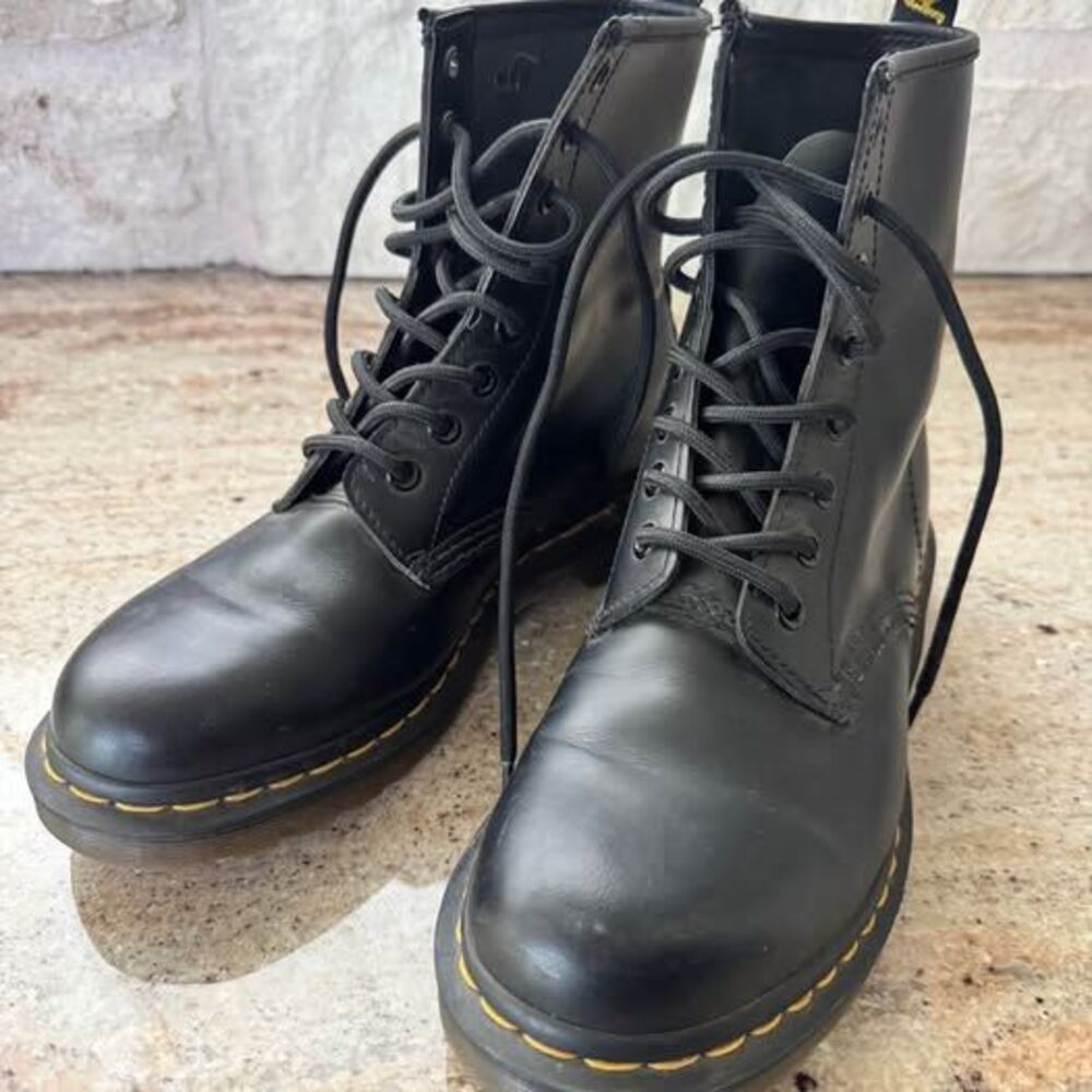 Dr. Martens 1460 Black Leather Boots Size 7